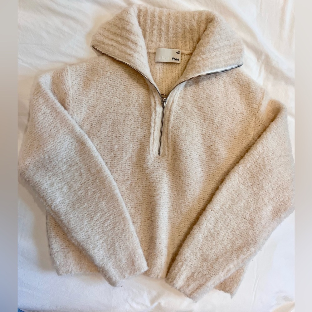 Aritzia Gwenyth sweater in Oak - Picture 3 of 3